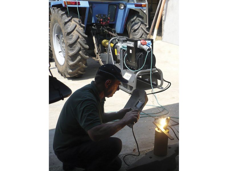 Bilde av Strømaggregat Farmer 25 230V traktordrevet