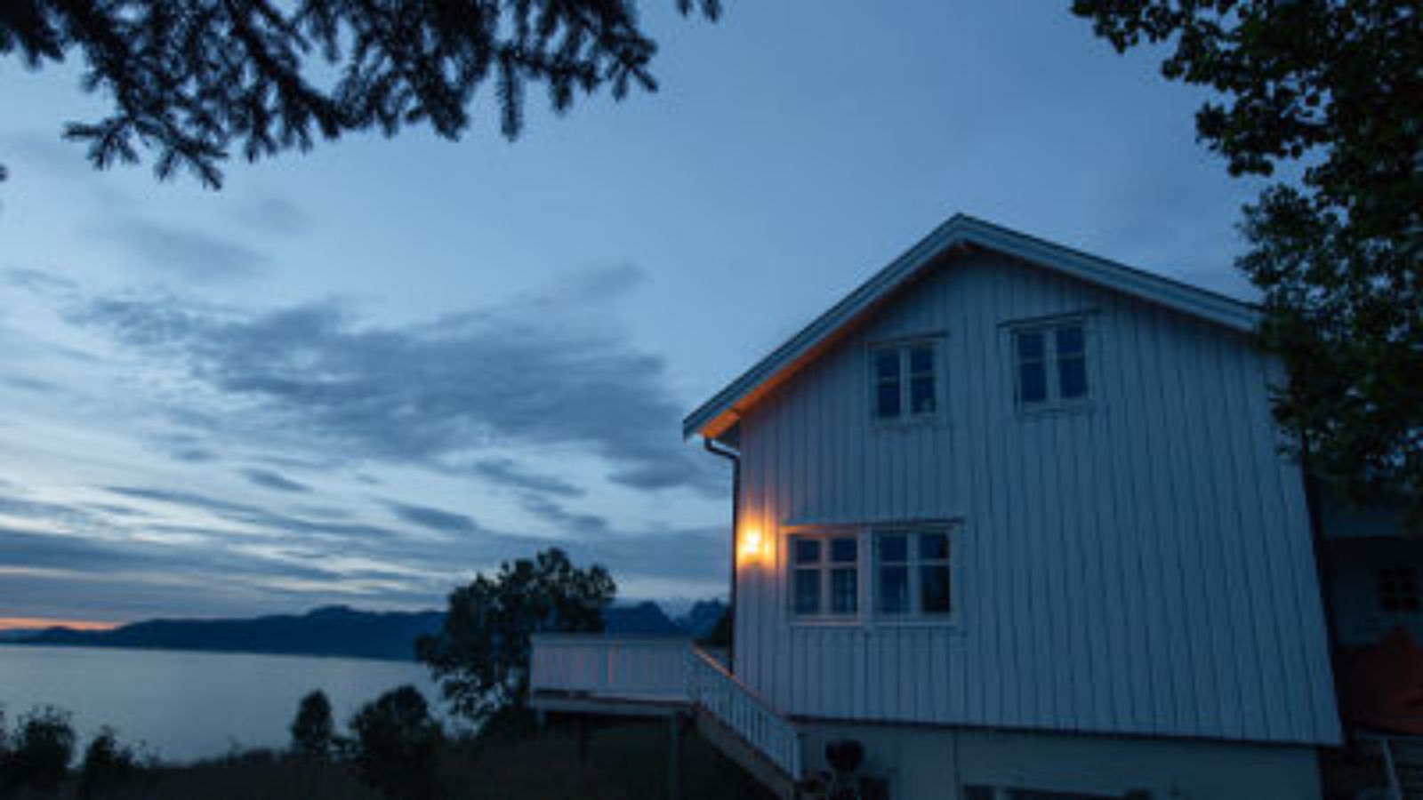 Stillegående strømaggregat